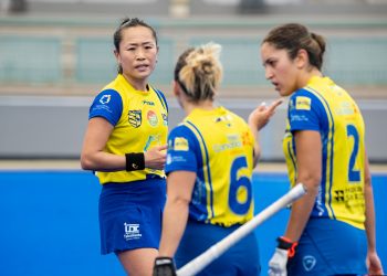 Taburiente femenino ante el Castelldefels