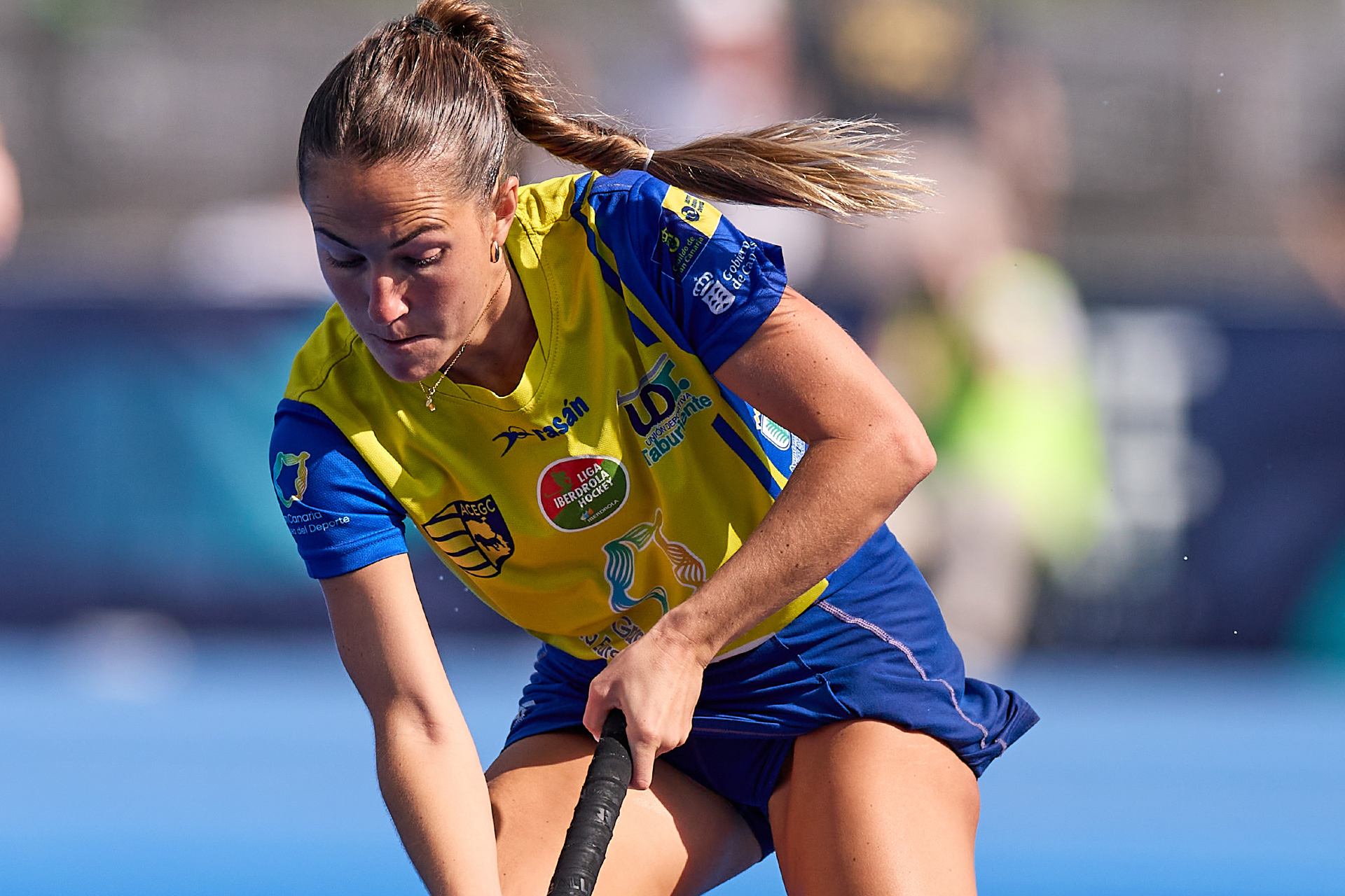 Jugadora de la UD Taburiente durante el partido ante el Club Deportivo Terrassa en División de Honor femenina.